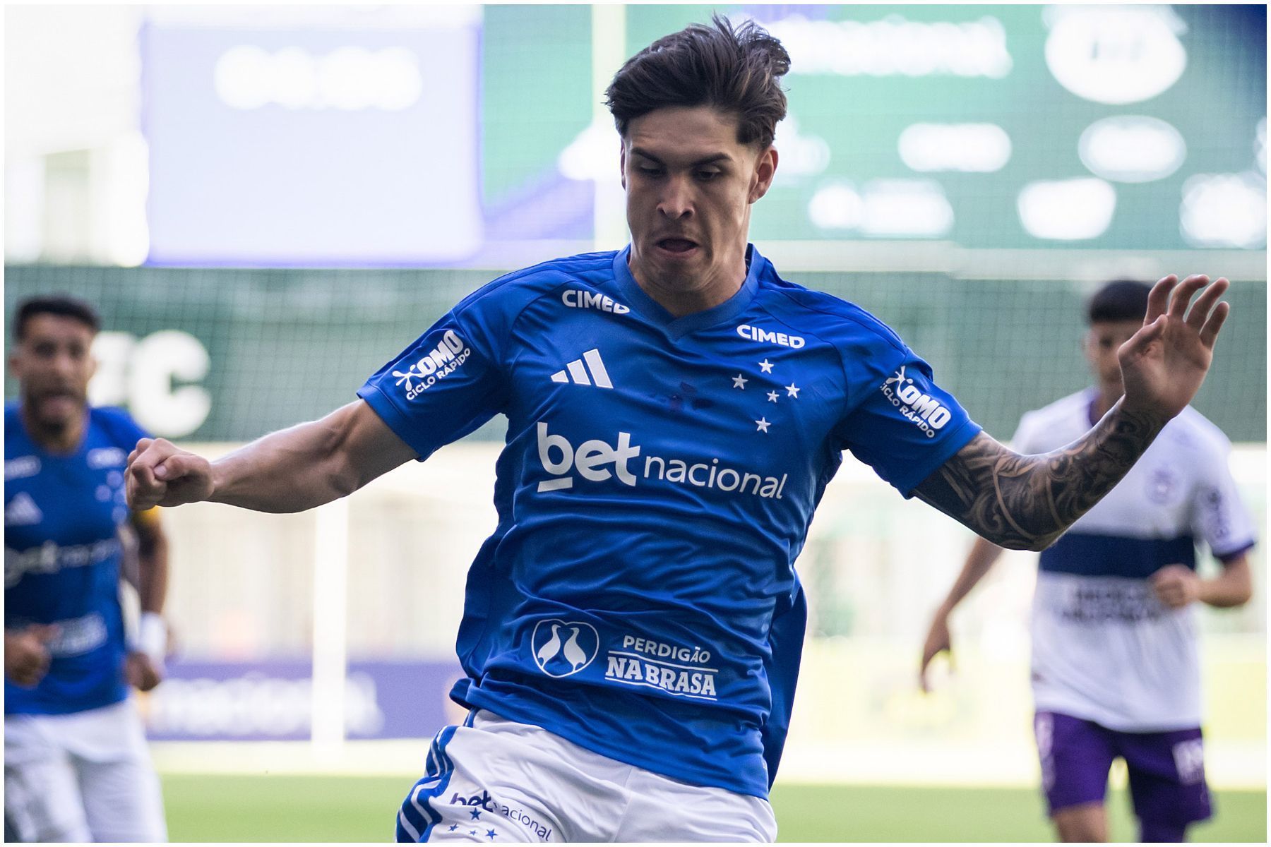 Cria do Cruzeiro se destaca e chama atenção do futebol internacional