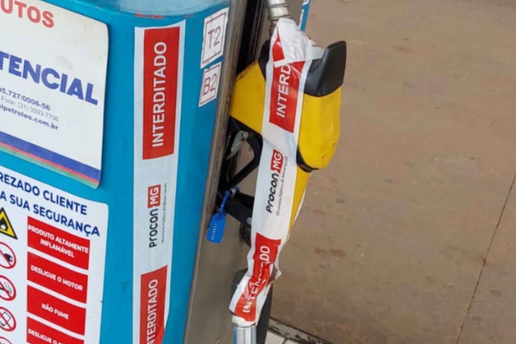 Procon do MPMG autua postos de gasolina e interdita bicos de abastecimento