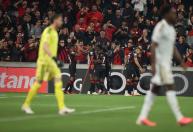 Athletico-PR aproveita vacilos do Inter, vence e se mantém no G4 da Série A