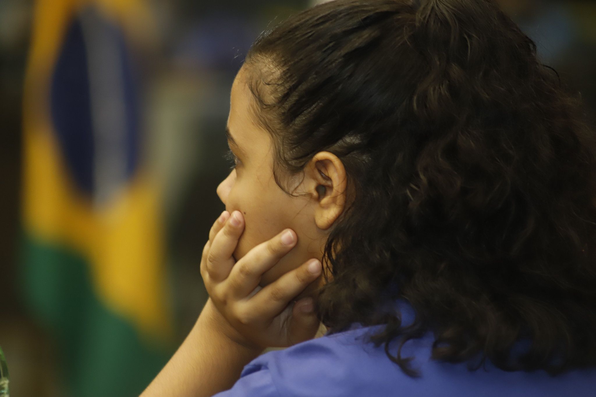 Damião sanciona política contra violência digital a crianças e adolescentes em BH