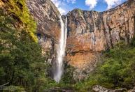 Prefeitura se pronuncia após Justiça mandar fechar a Cachoeira do Tabuleiro, em MG