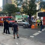 Motociclista fica ferido em acidente com carro no Lourdes, em BH