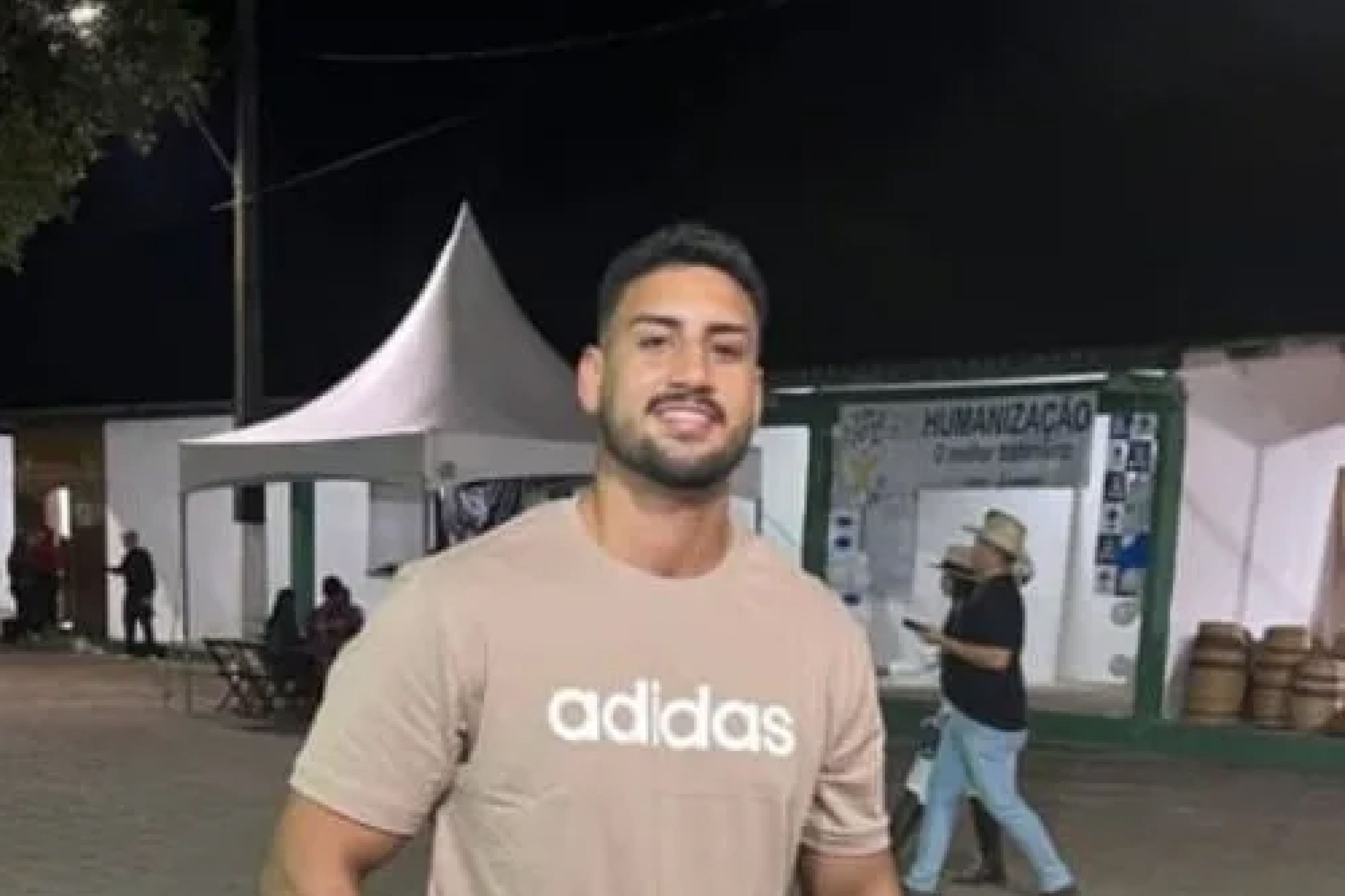 Homem é condenado a 79 anos de prisão por matar jovem e ferir trio durante exposição em MG