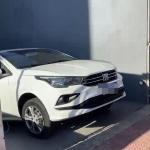 Carro esquecido por participante de festa é retirado do prédio onde capitã morreu em BH