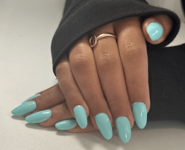 Esmalte azul turquesa como usar