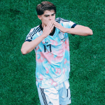 Quem é De Ketelaere, autor de dois gols da Bélgica contra os EUA na Copa
