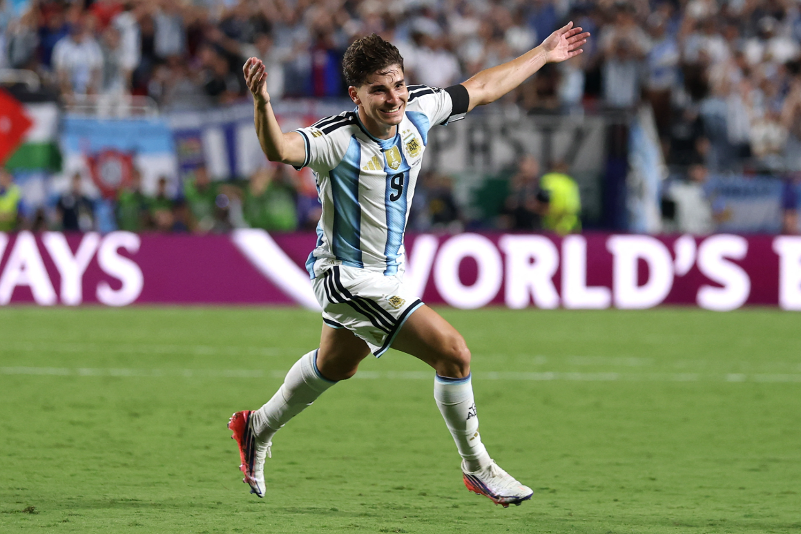 Argentina vence Suíça na prorrogação e avança à semifinal da Copa do Mundo