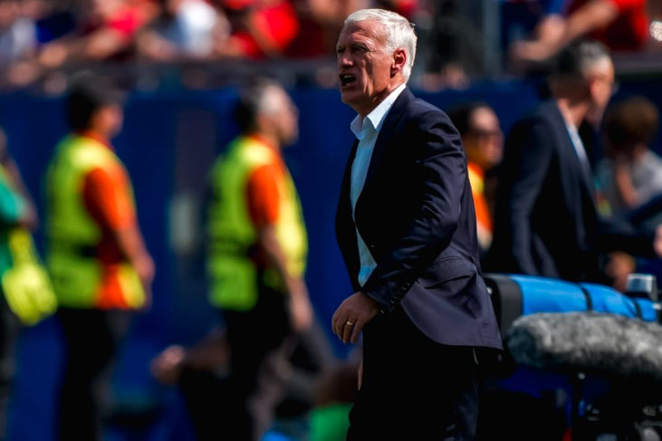 Deschamps se despede da Seleção Francesa após derrota para a Inglaterra no Mundial