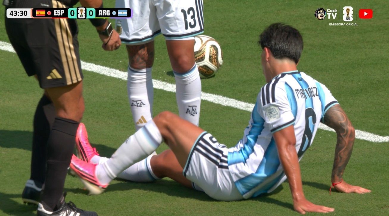 Titular da Argentina se machuca e é substituído na final da Copa do Mundo