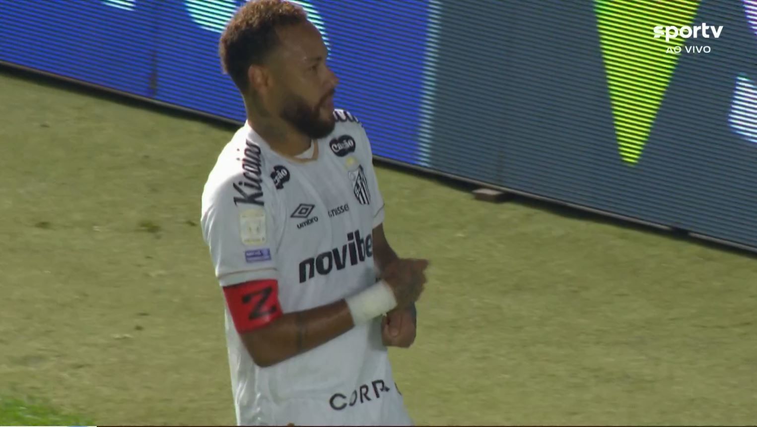 Pôquer? Neymar manda recado em comemoração de gol do Santos