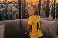 Claudia Leitte emociona web com declarações para Neymar e Vini Jr após eliminação