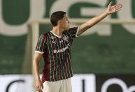 Fluminense comunica a saída de zagueiro revelado nas categorias de base