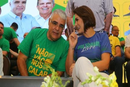 A ex-primeira-dama Michelle Bolsonaro declarou apoio público ao senador Eduardo Girão (Novo) para disputar o governo do Ceará nas eleições de 2026 • Fabiane de Paula / SVM