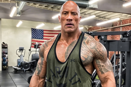 The Rock treina em academia no Rio