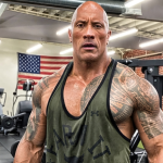 Dwayne Johnson, o 'The Rock', treina em academia do Rio e atende fãs