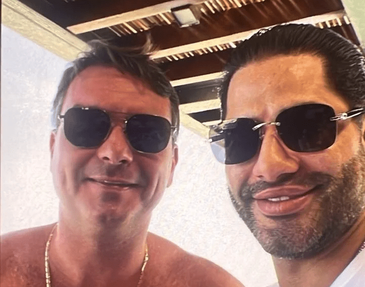 Flávio Bolsonaro nega ligação com 'Sicário' de Daniel Vorcaro após foto vir à tona