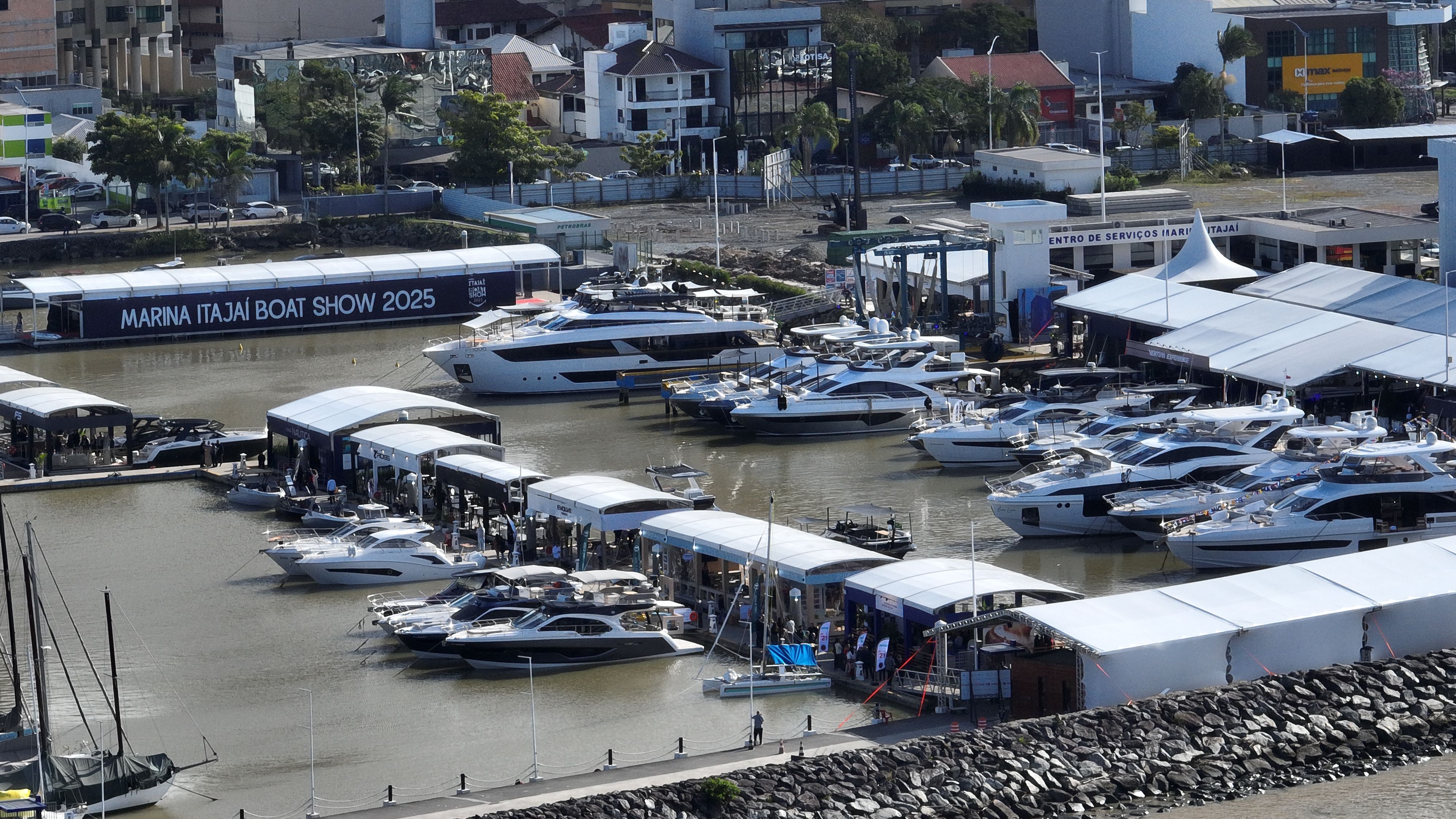 Marina Itajaí Boat Show reúne mais de 60 embarcações e atrações para toda a família em SC