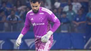 Cruzeiro se acerta com Internacional para saída do goleiro Matheus Cunha