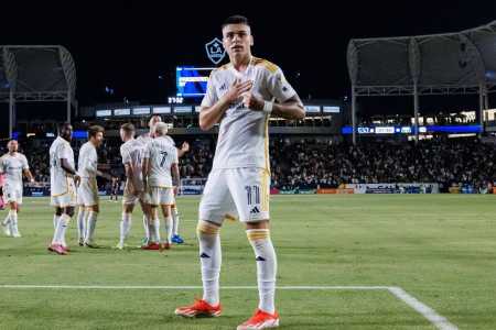 Gabriel Pec teve bons números no Los Angeles Galaxy • Divulgação/LA Galaxy