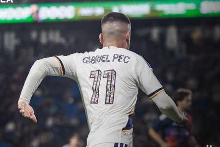 Gabriel Pec vestiu a camisa 11 no LA Galaxy • Divulgação/LA Galaxy