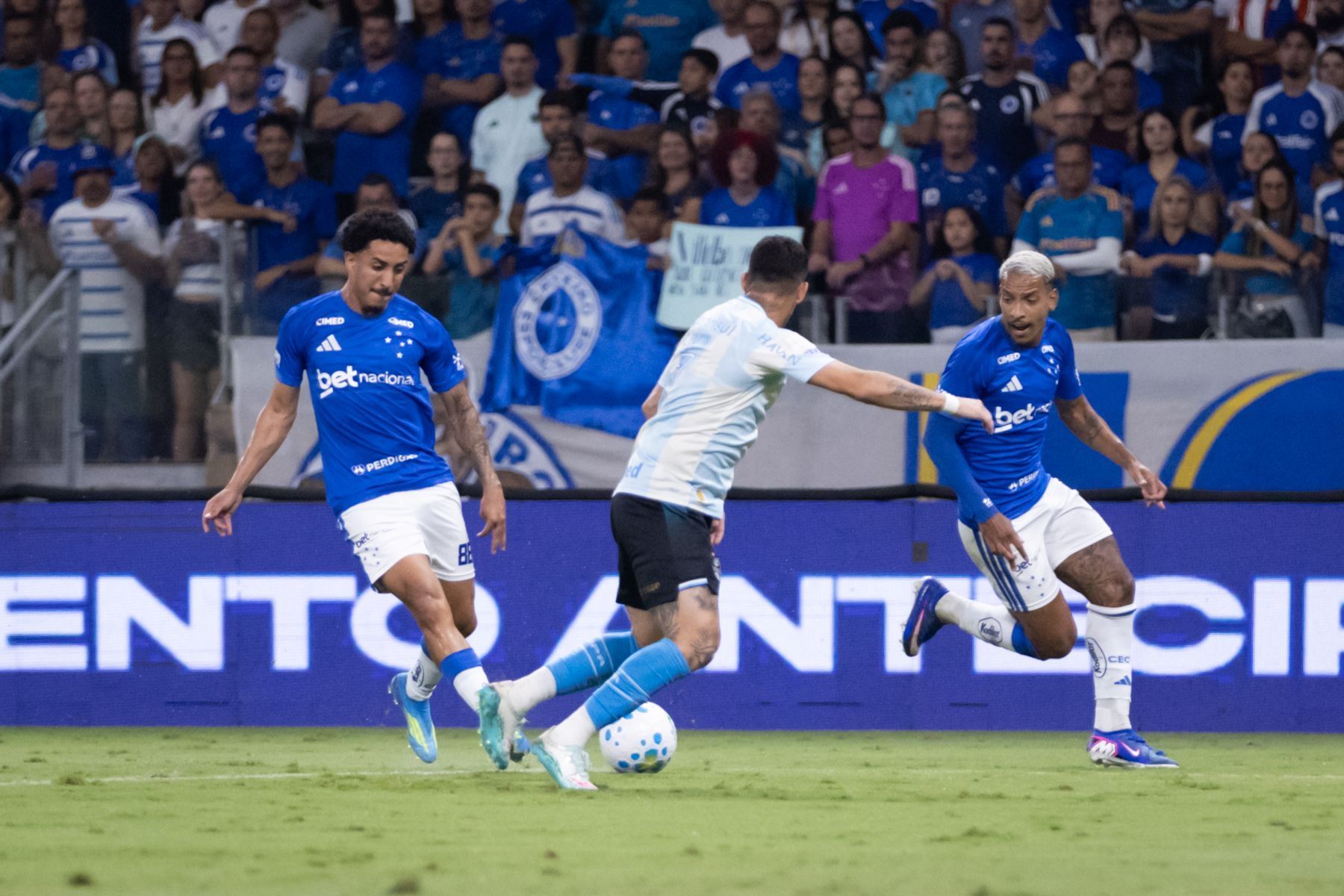 Cruzeiro x Grêmio: veja o restrospecto do confronto antes de amistoso