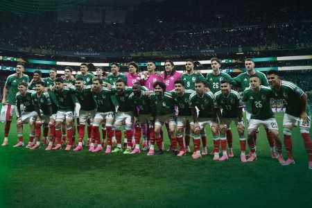 Seleção Mexicana antes do jogo contra o Equador na Copa do Mundo
