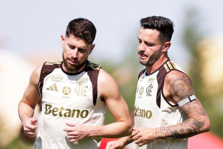 Flamengo vem trabalhando em Portugal nesta intertemporada