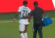 Marvin Senaya se lesiona durante partida entre Colômbia e Gana e precisa ser substituído