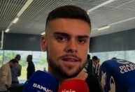 Gabriel Pec desembarca em Belo Horizonte para assinar com o Cruzeiro: 'Clube gigante'