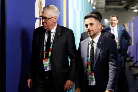Carlo Ancelotti, técnico da Seleção Brasileira, e Rodrigo Caetano, coordenador de Seleções