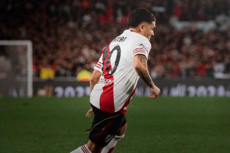 Juan Fernando Quintero em jogo do River Plate