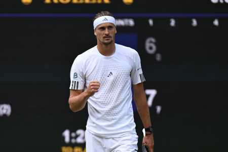 Alexander Zverev em ação em Wimbledon