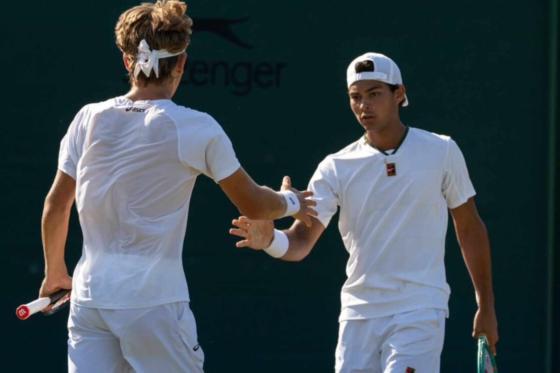 Campeão de Roland Garros, Guto Miguel garante vaga na final das duplas em Wimbledon