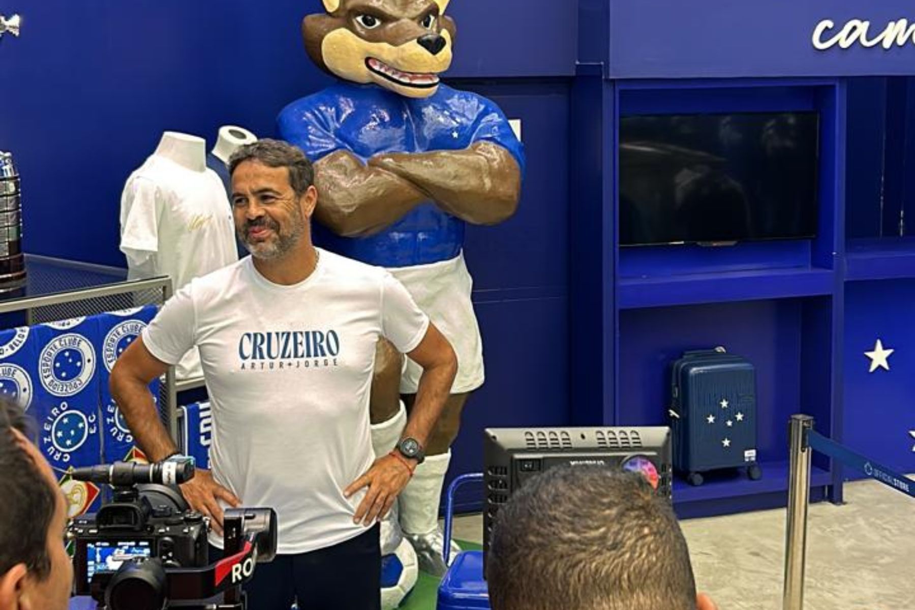 Artur Jorge exalta coleção com Cruzeiro e projeta futuro: ‘Fazer parte da história’