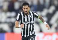 Alex Telles celebra vitória do Botafogo e revela como equipe lida com 'extracampo'