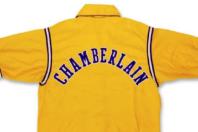 Jaqueta de Wilt Chamberlain comprada por R$ 15 é leiloada por mais de R$ 450 mil