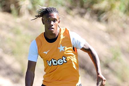 Danilo, do Botafogo, será ausência na equipe que enfrentará o Athletico-PR