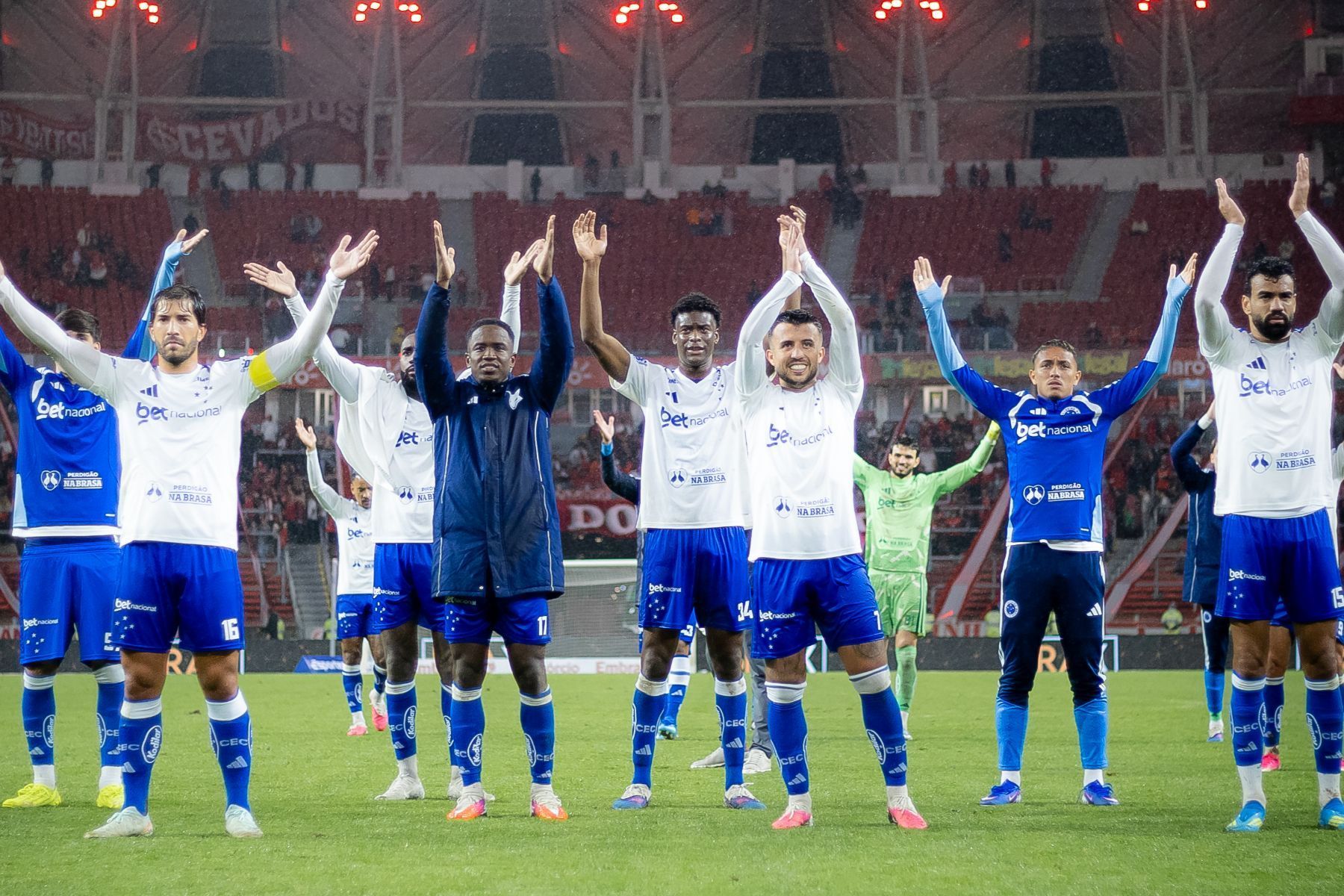 Cruzeiro iguala campanhas de 2006, 2011 e 2017 no primeiro turno da Série A; veja