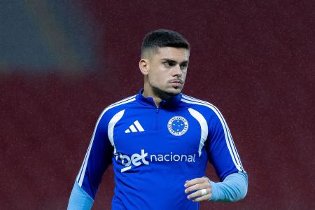 Gabriel Pec em ação pelo Cruzeiro • Lucas Bubols/Itatiaia
