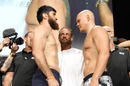 Magomed Ankalaev enfrentará Bogdan Guskov na luta principal do UFC Abu Dhabi