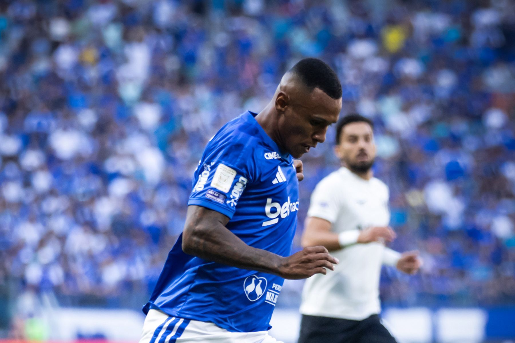 Marquinhos volta a ser titular no Cruzeiro e pode ter sequência com Artur Jorge