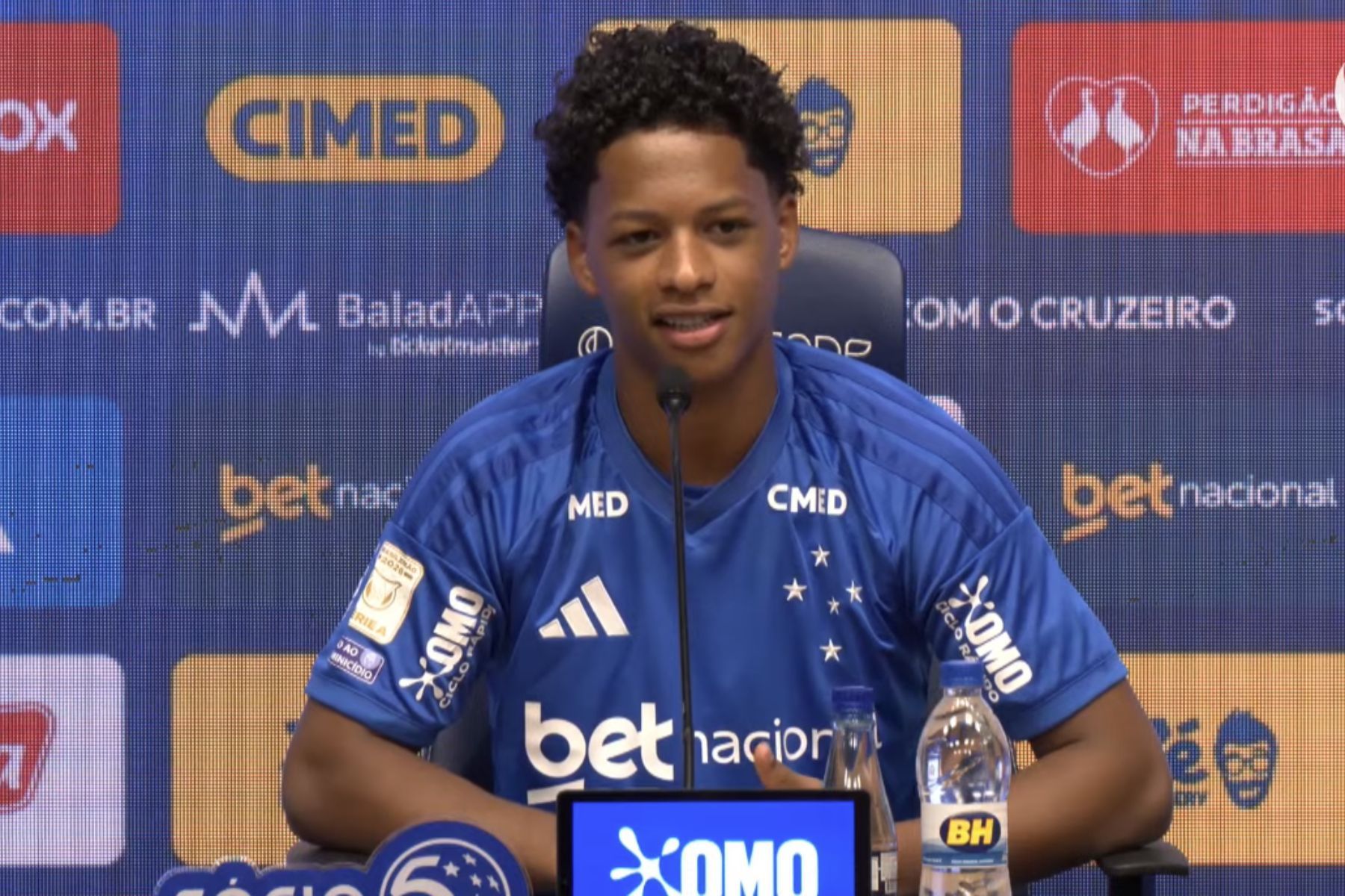 Zé Lucas projeta conquistas como jogador do Cruzeiro: 'Ganhar a Libertadores'
