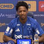 Zé Lucas projeta conquistas como jogador do Cruzeiro: 'Ganhar a Libertadores'