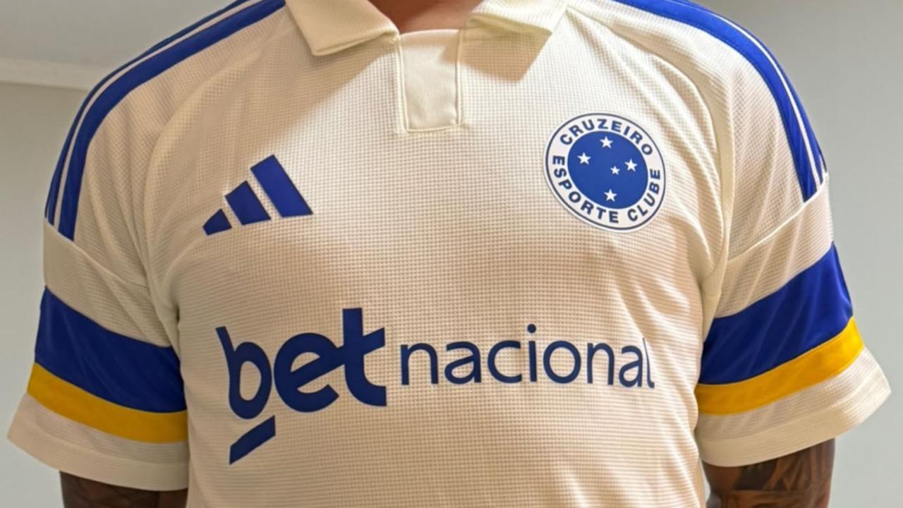 Cruzeiro prepara lançamento de terceiro uniforme; veja o modelo