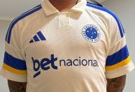 Cruzeiro prepara lançamento de terceiro uniforme; veja o modelo