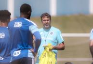 Escalação do Cruzeiro: Artur Jorge tem volta de pilares contra o Coritiba