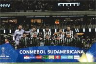Barba surpreende, e atacante volta a ser titular no Atlético após três meses