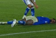 Gerson sente dores, deixa partida contra o Coritiba e preocupa no Cruzeiro
