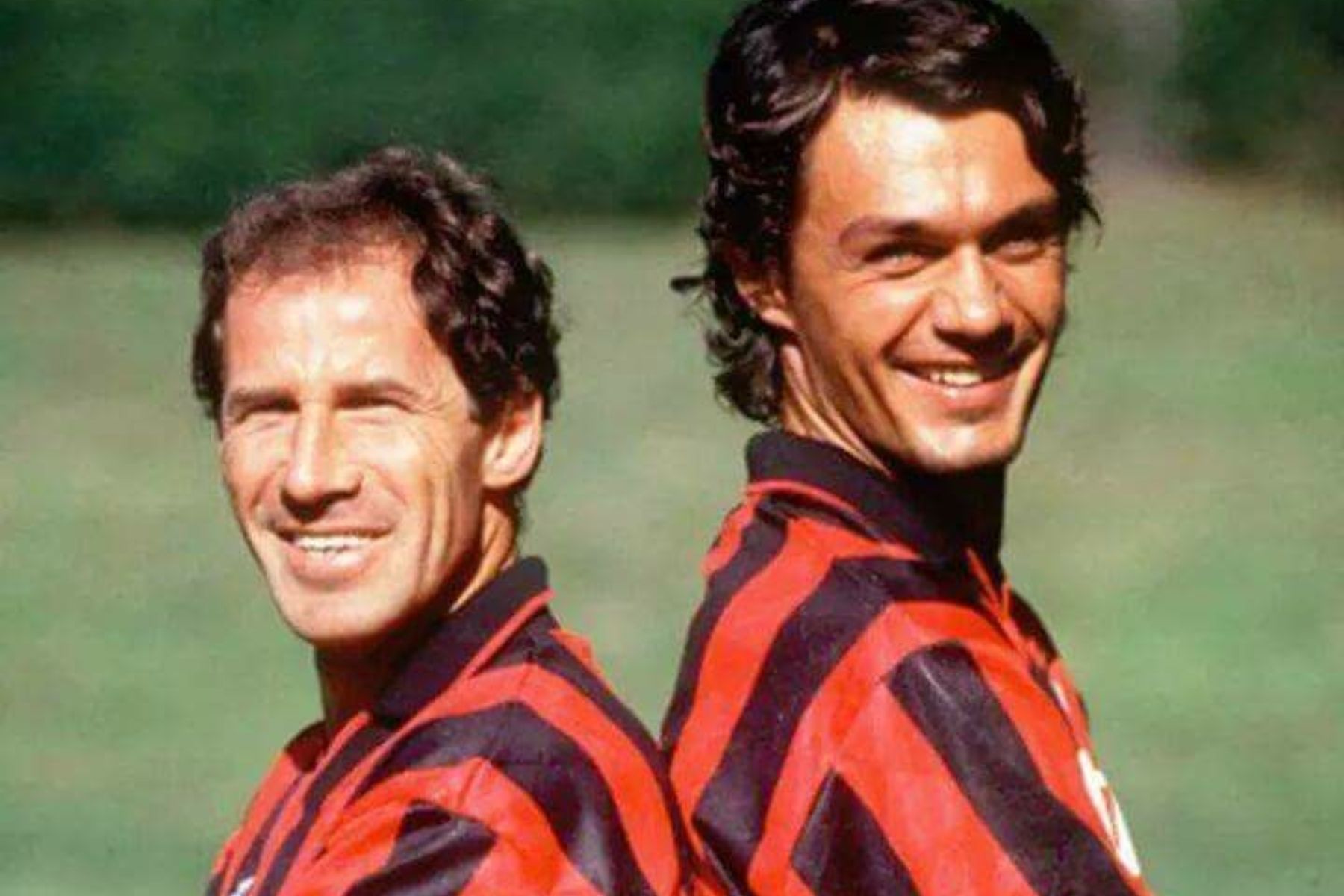 Parceiro histórico no Milan, Paolo Maldini reage à morte de Baresi
