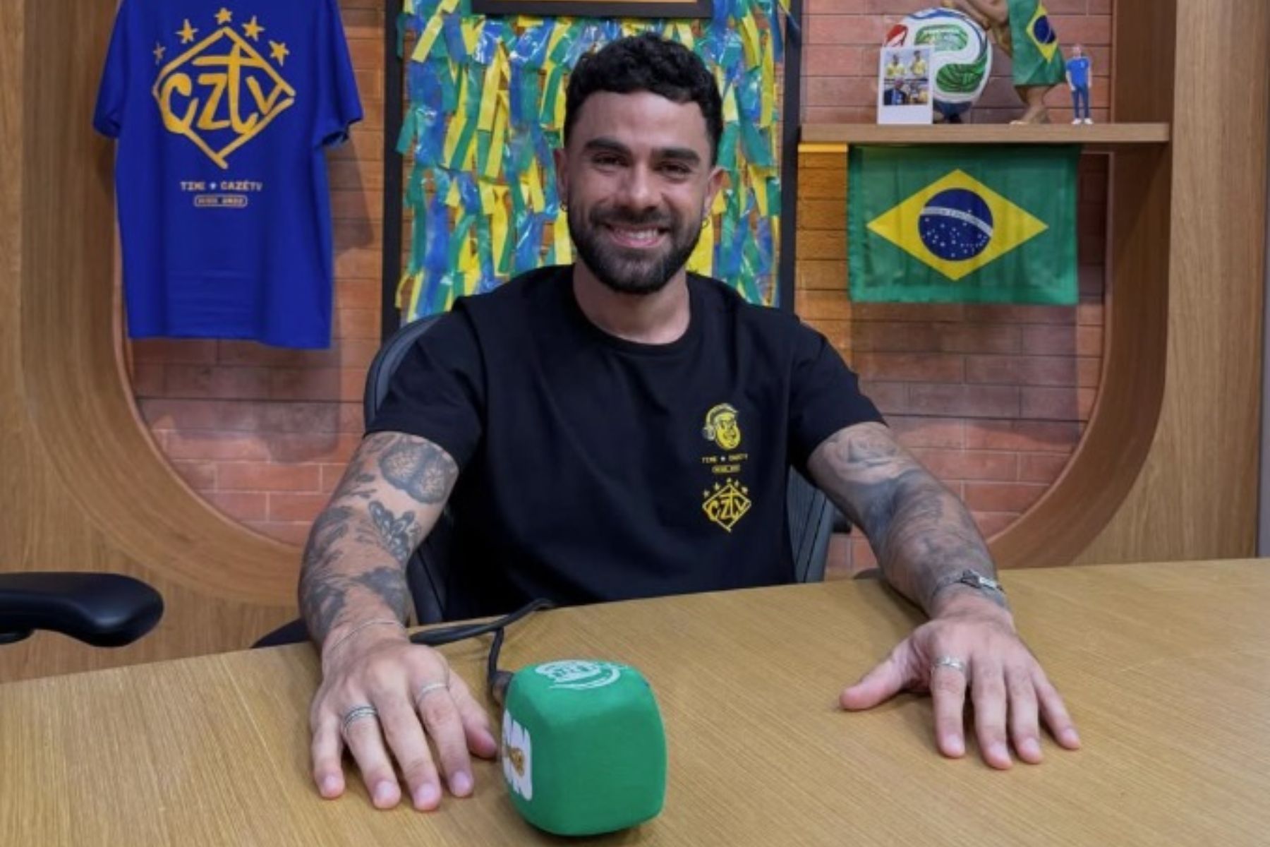 Comentarista da CazéTV é confundido com Bruno Guimarães e xingado nas redes